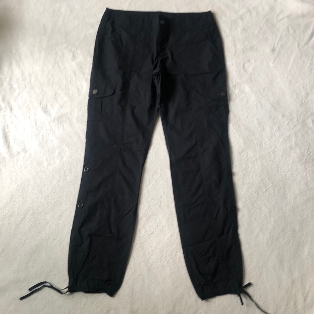 Black Boston Proper convertible cargo pants. Size 10